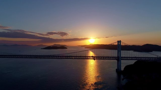 空撮 - 夕日と瀬戸内海 北備讃 瀬戸大橋