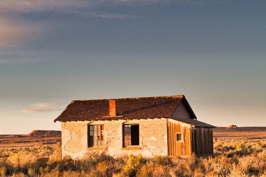 Lone abandoned structure in New Mexico wilderness