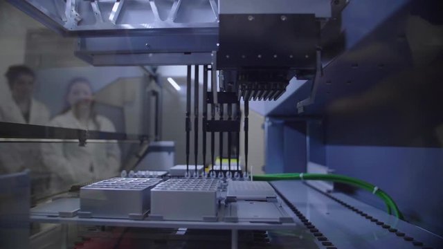 Slow motion automated pipetting system transfers of liquid between preselected groups of containers