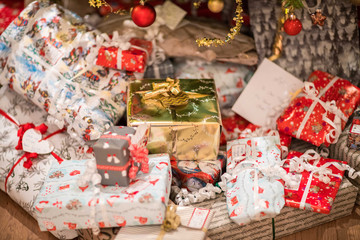presents and christmas tree