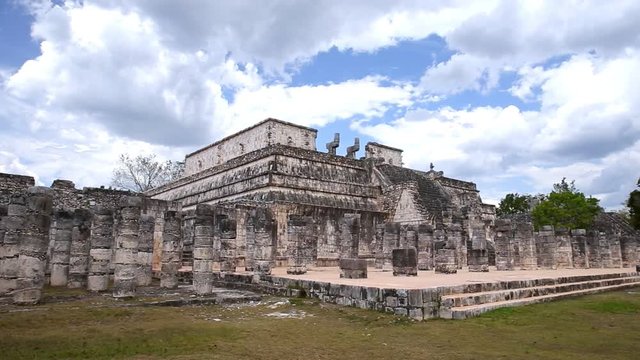 Temple of warriors and a thousand pillars in Chichen Itza, Yucatan