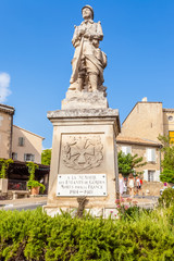 Fototapeta na wymiar monument aux morts de Gordes, Vaucluse, France 