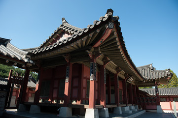 Fototapeta premium Suwon city, South Korea - Oct 12, 2018 : Historic buildings in HWASUNG, suwon city, South korea.
