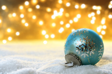 blaue Weihnachtskugel