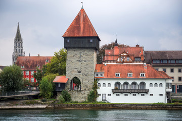 Rheintorturm Konstanz am Bodensee entzerrt