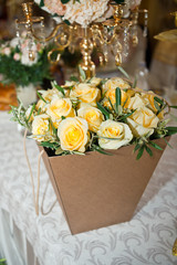 Paper basket with yellow roses 1522