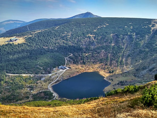 Maly Staw lake in Karkonosze mountains, Poland © Peter Polic