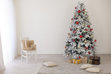 Christmas Decor White Christmas tree with gifts