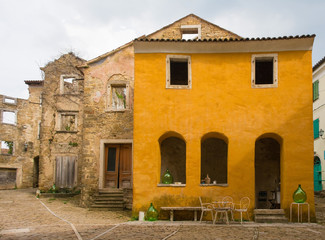 Fototapeta na wymiar Buildings in the historic hill village of Oprtalj in Istria, Croatia 