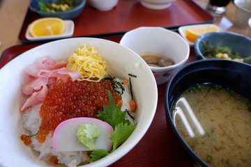 いくら丼
