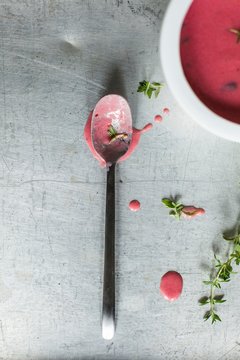 Cabbage and raspberry shake
