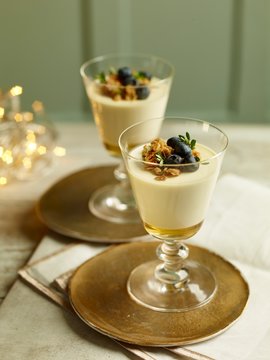 Whisky pudding with flapjack and blueberry topping for Christmas