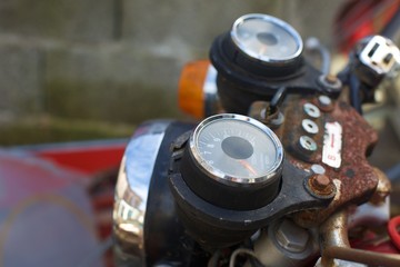 old bikes instrument on whell 