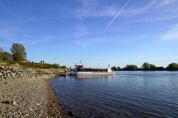 Personenf&auml;hre, zur Rhein&uuml;berfahrt von Wesel-Bislich nach Xanten 
