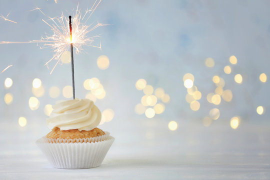 Happy Birthday Cupcake Images – Browse 132,923 Stock Photos, Vectors, and Video
