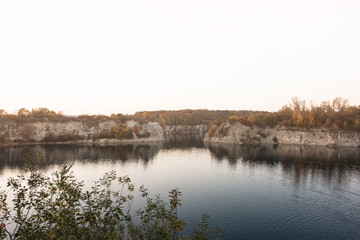 Jesienny krajobraz. Jezioro