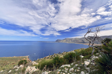 La costa Siciliana, sul mar Mediterraneo.