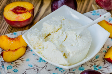 natural fresh milk cottage cheese and fruit