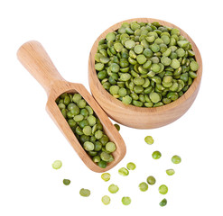 Green split peas isolated in bowl on white background