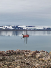 Segelschiff vor Spitsbergen