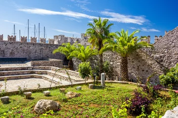Foto op Plexiglas Courtyard of the fortress in the old town of Marmaris, Turkey © elenvd