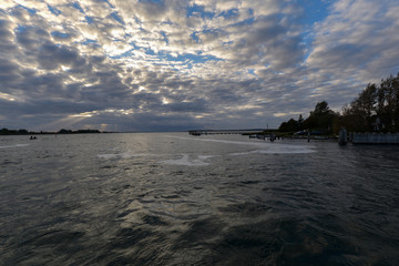 mystische Wolken, Überfahrt mit der Fähre in Wittow, Insel Rügen