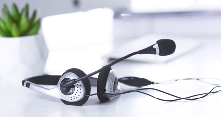 Communication support, call center and customer service help de