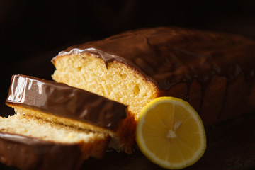 cake with lemon