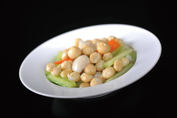 Fried lily of celery with macadamia nuts