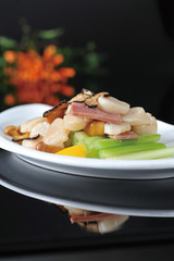 Golden ham with black truffle
