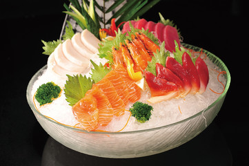 Sashimi platter with ice
