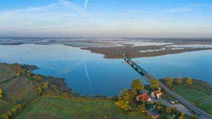 Luftbild Peenestrom mit Zecheriner Brücke 