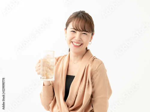 女性 ハイボール Wall Mural Wallpaper Murals Wallsheaven Naka