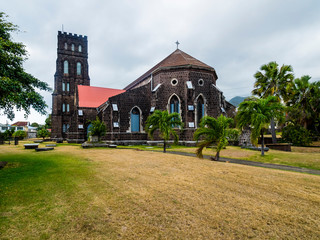 Fototapeta na wymiar Saint George mit anglikanischer Kirche Saint Barnabas, Basseterre, St. Kitts und Nevis, kleine Antillen, Karibik