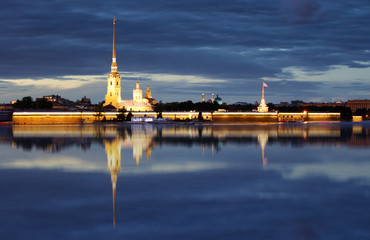 Fototapeta na wymiar Peter and Paul fortress at night, on Neva, Saint-Petersburg, Russia