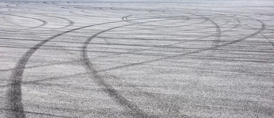 Zelfklevend Fotobehang Auto track asfalt bestrating achtergrond op het circuit © ABCDstock