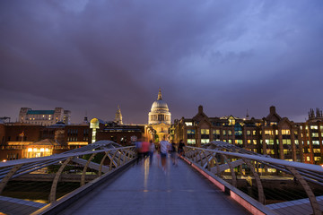 Obraz premium London bei Nacht