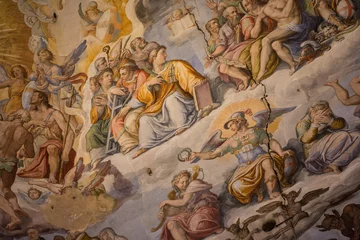 Blicken Sie auf das atemberaubende Kunstwerk in der Kuppel des Doms in Florenz, Italien © Michael Evans