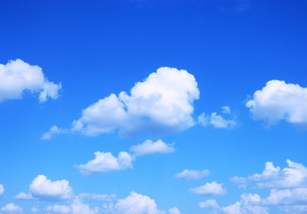 Fototapeta na wymiar closeup blue sky with clouds