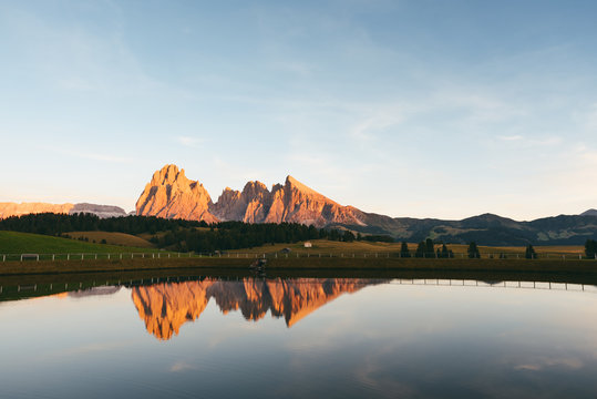 Langkofelmassiv im Schein der letzten Sonnenstrahlen