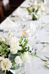 restoran table serving