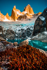 Zonsopgang in Laguna Sucia, Cerro Fitz Roy, Patagonië, Argentinië