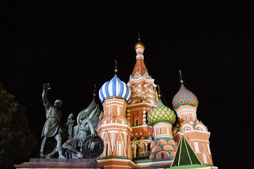 Fototapeta na wymiar Saint Basils cathedral on the Red Square in Moscow. Color night photo.