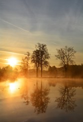 fr&uuml;hmorgens am See