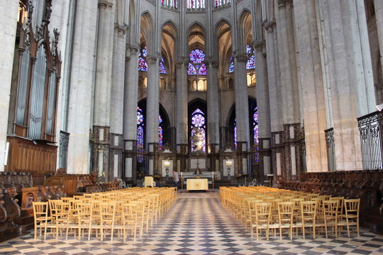 Cath&eacute;drale de Beauvais : int&eacute;rieur (face au ch&oelig;ur)