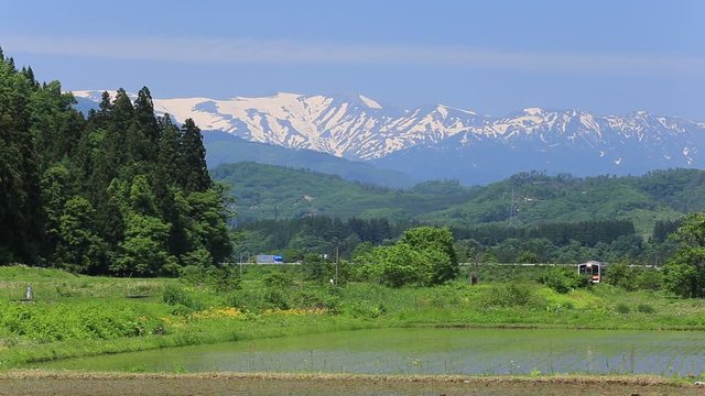 飯豊山と磐越西線