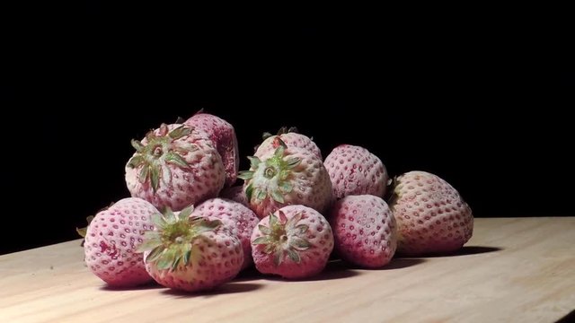 Fresas fr&iacute;as, helado