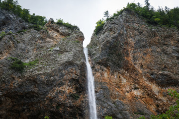 Fototapeta na wymiar waterfall rinka in logar valley, slovenia 