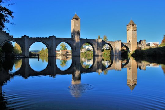 Pont Valentr&eacute; &agrave; Cahors.