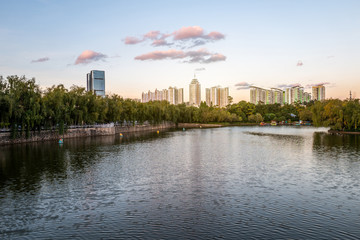 Fototapeta premium Blue lake in the public park